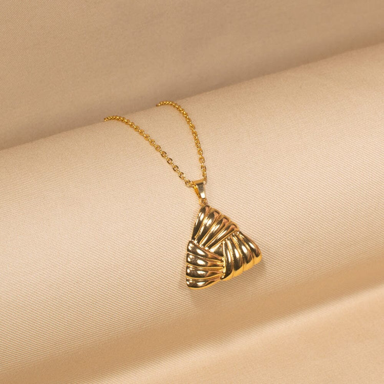 Trielle Pendant Set -Edgy Collection