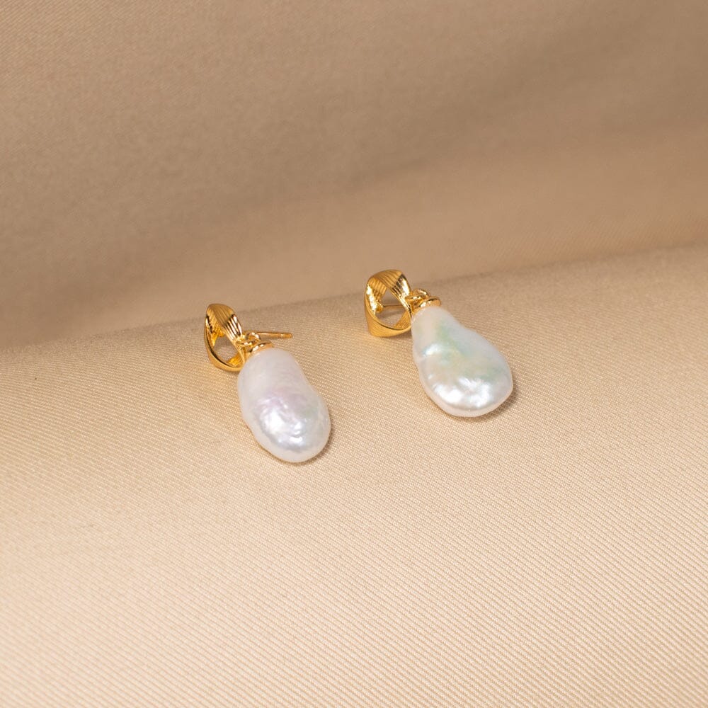 Veda Earrings - Freshwater Pearl Collection