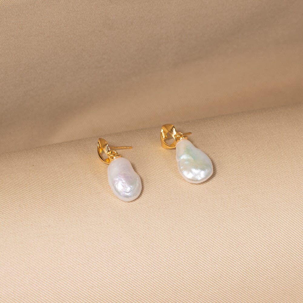 Veda Earrings - Freshwater Pearl Collection