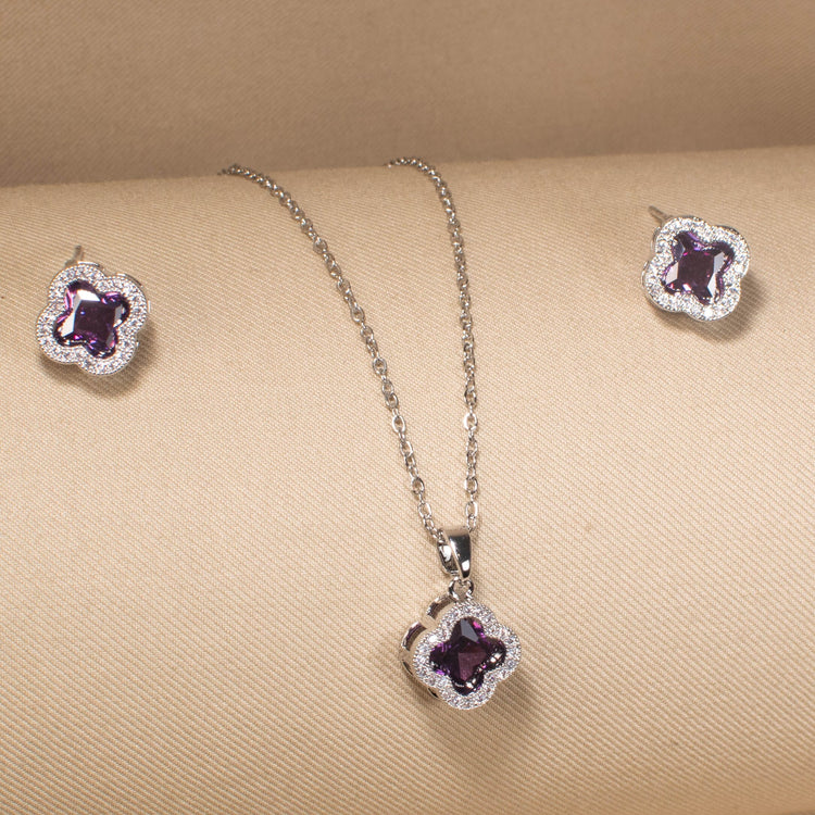 Velvet Lucky Clover Pendant Set
