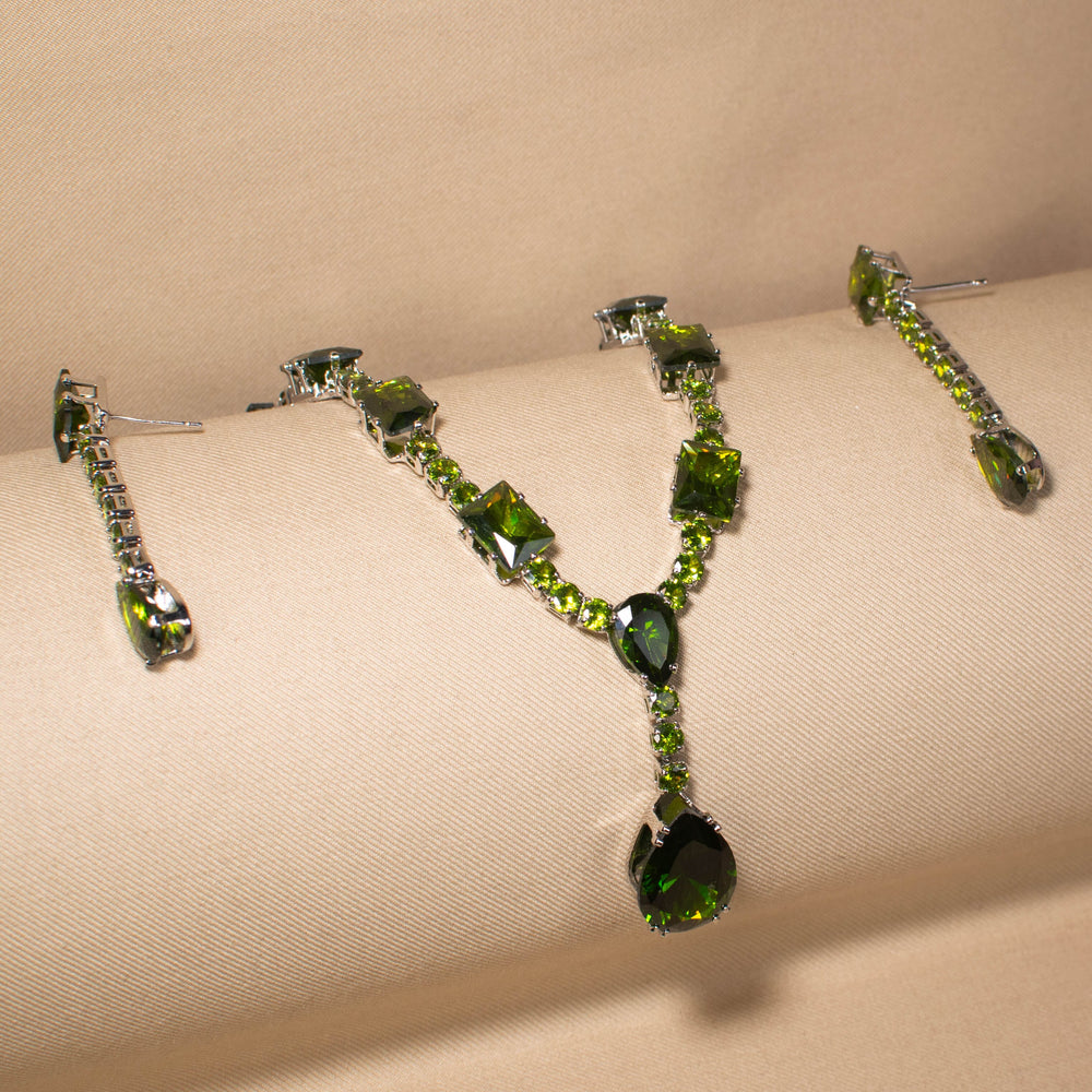 Verdant Cascade Necklace Set