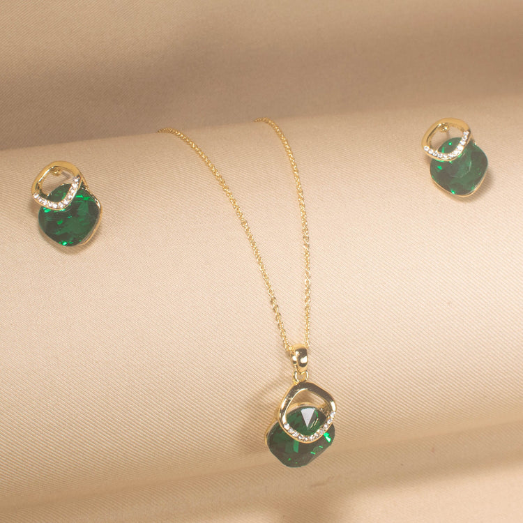 Verdant Elegance Pendant Set