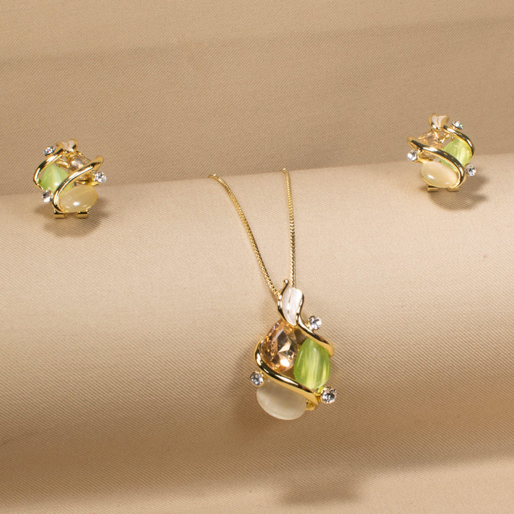 Verde Breeze Pendant Set