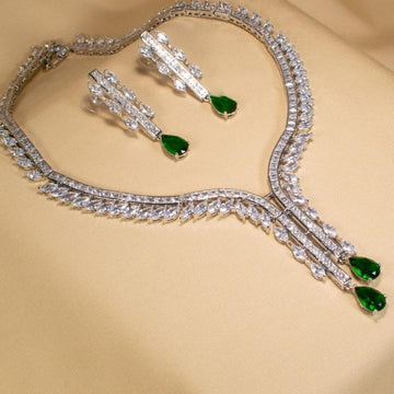 Vida Luxury Necklace Set