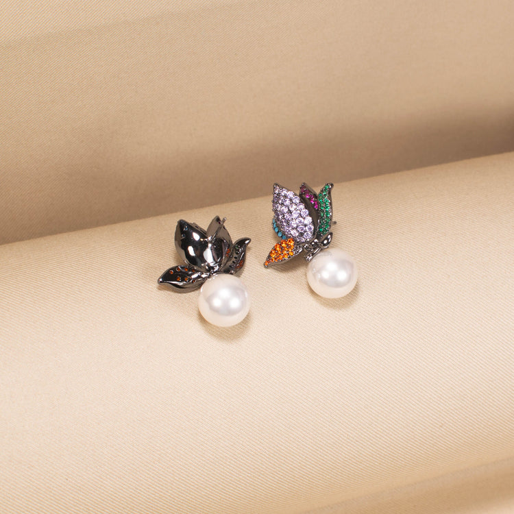 Vivian Pearl Earrings