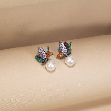 Vivian Pearl Earrings