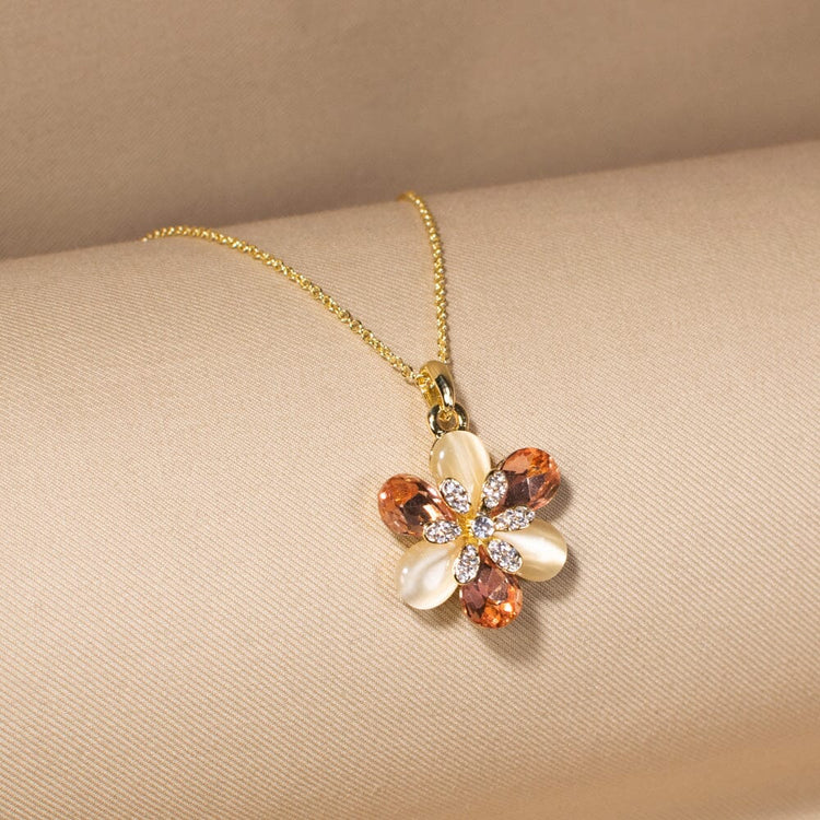 Vivienne Pendant Set