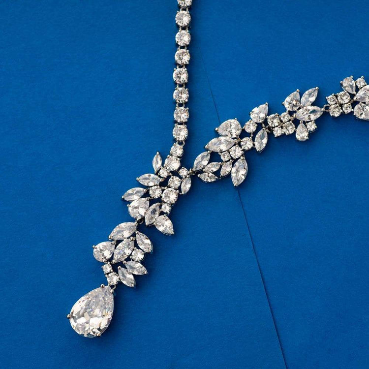Arista Crystal Necklace Set - Blingvine