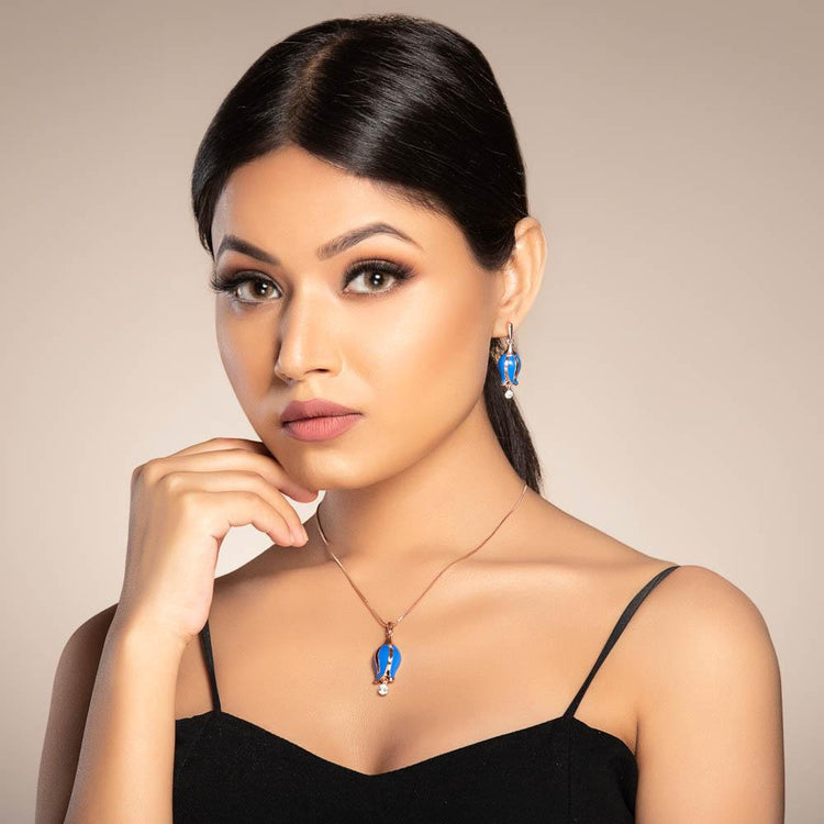 Buy YouBella Blue Pendant With Chain Online At Best Price @ Tata CLiQ