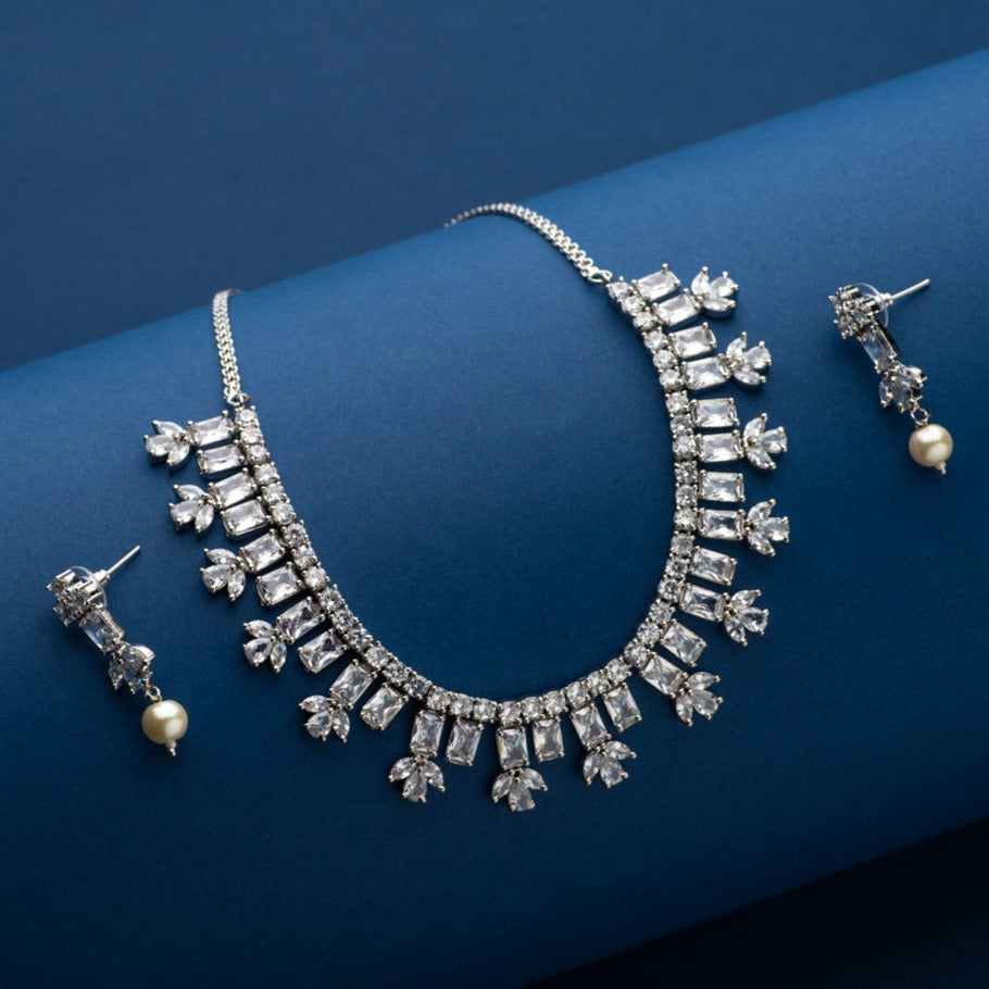 Breathless Necklace Set