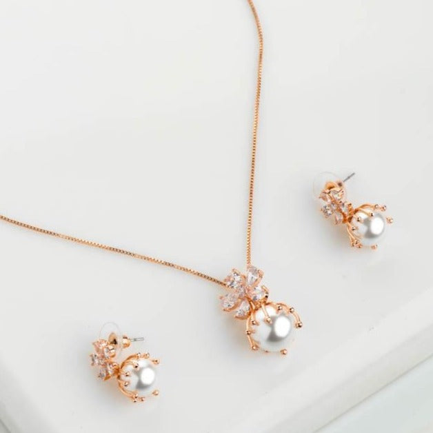 Crown Pendant Set - BlingVine