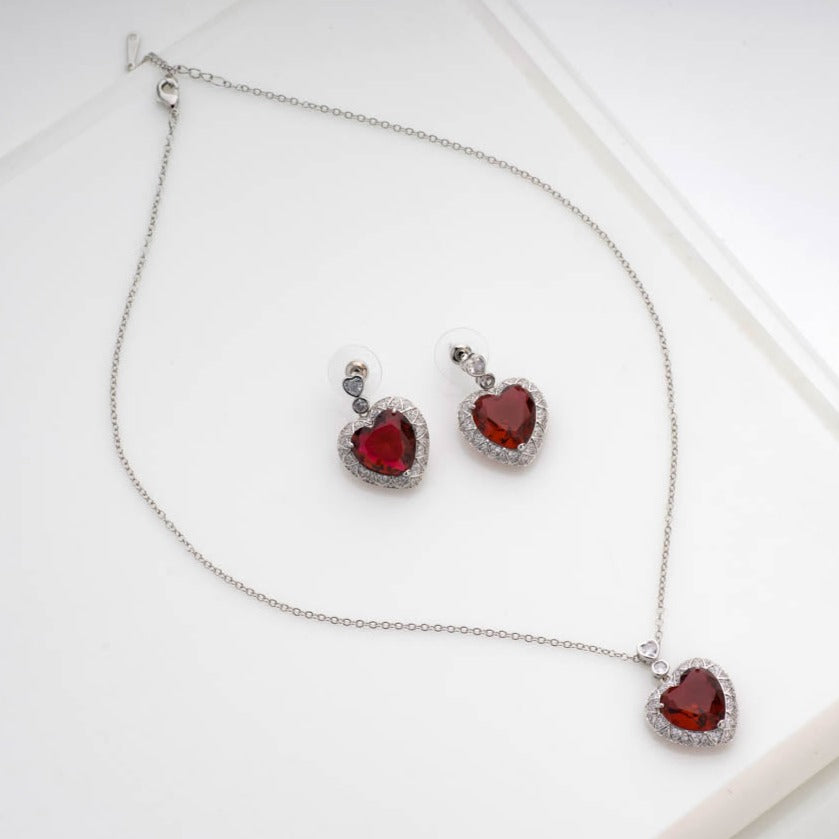 Swarovski One outlet Set Red Heart Studs Earrings and Necklace set