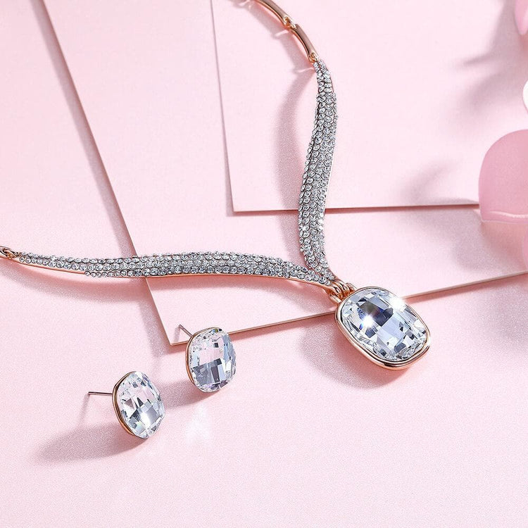 Elegance Crystal Necklace Set