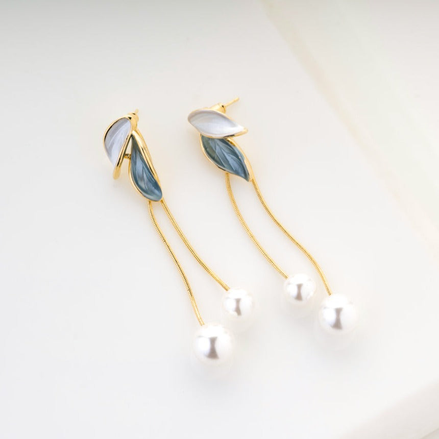 Ethereal Pearl Earrings