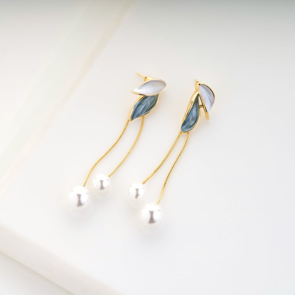 Ethereal Pearl Earrings