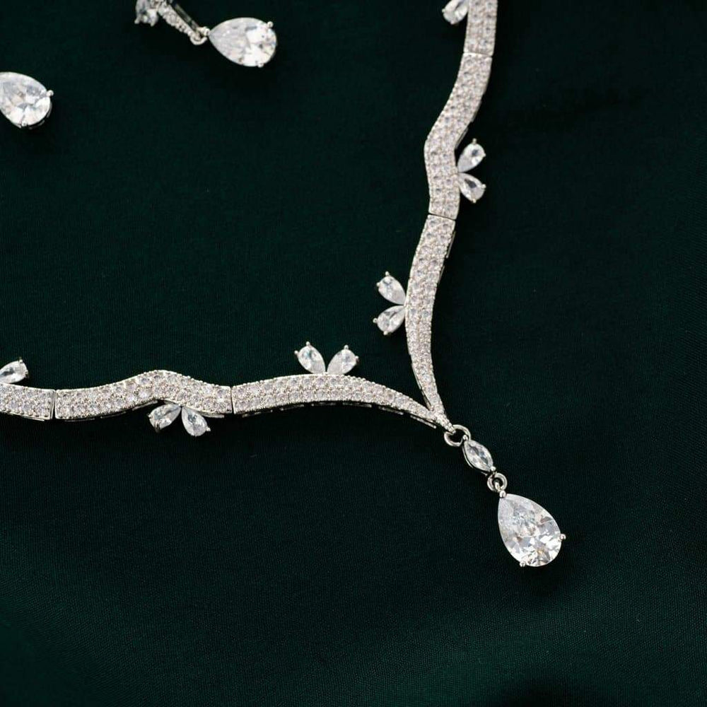 Freya Crystal Necklace Set