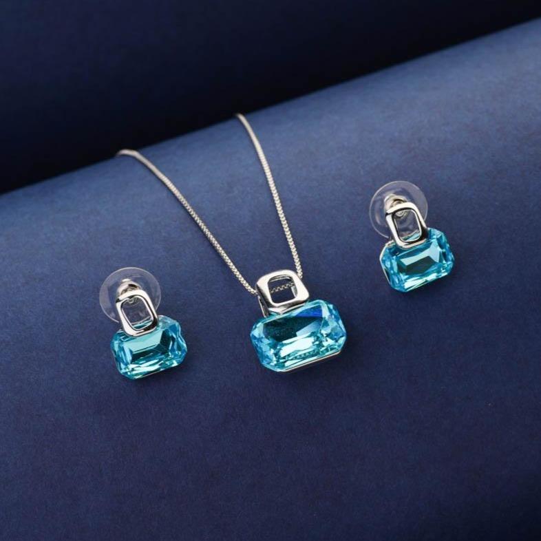 Katie Blue Crystal Pendant Set - Blingvine Jewelry