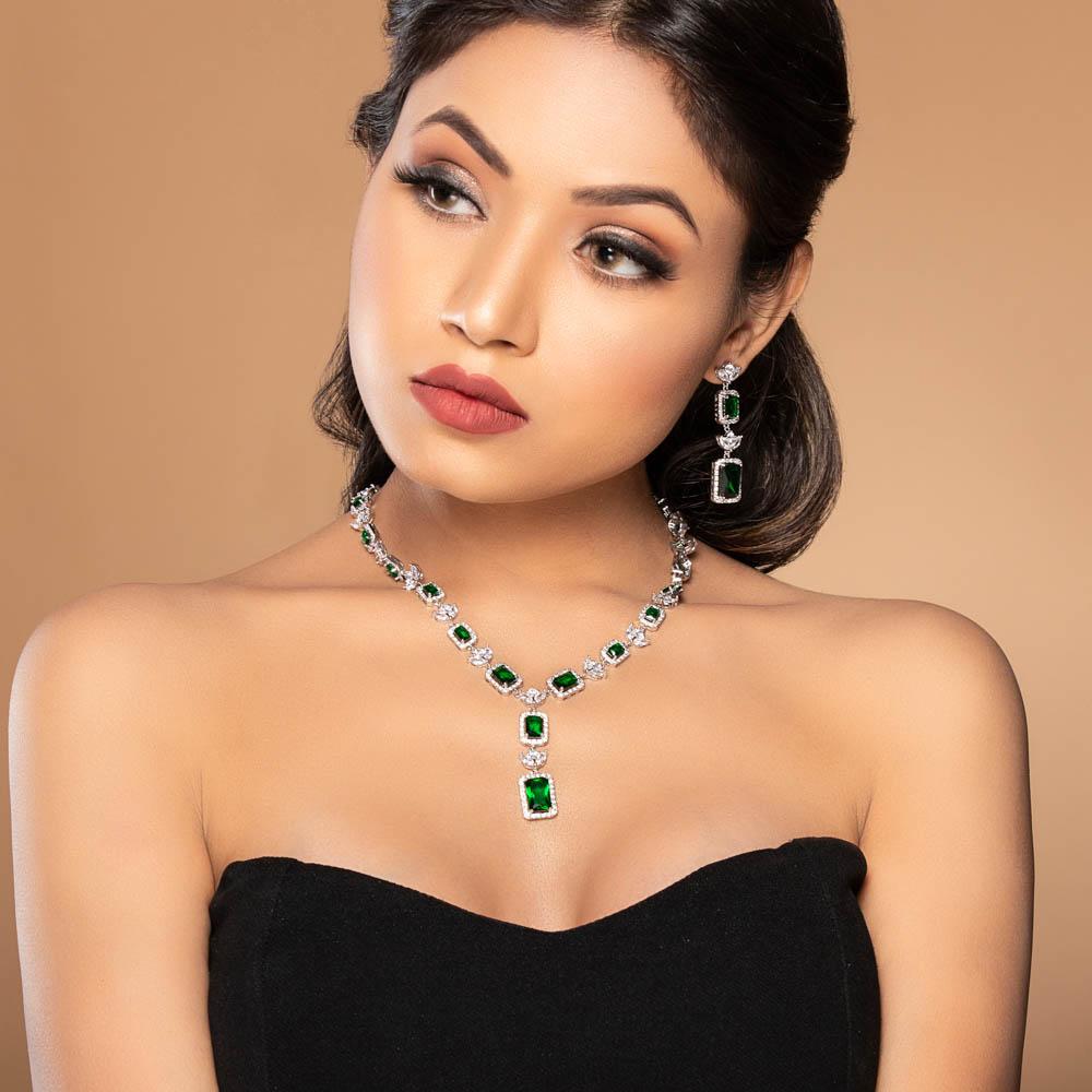 Royal Filigree Green Crystal Necklace Set - Blingvine