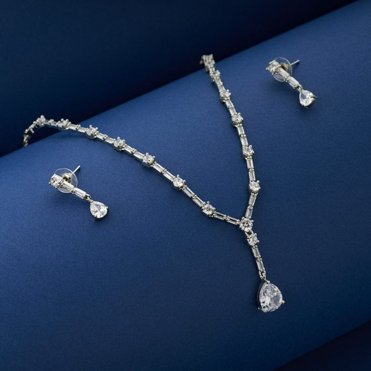Silverstring Necklace Set