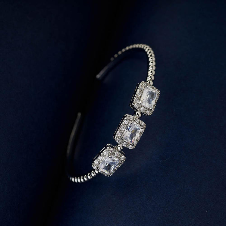 Taani Crystal Open Bangle Bracelet - Blingvine Jewelry