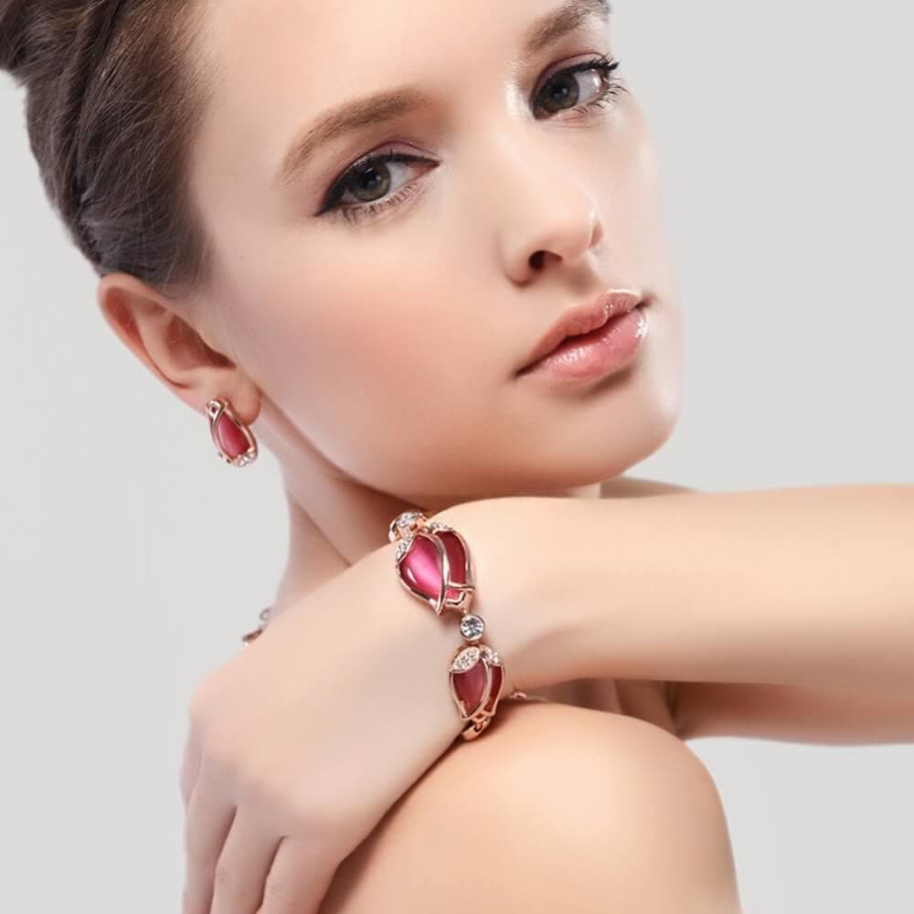 Tulips Bracelet - BlingVine