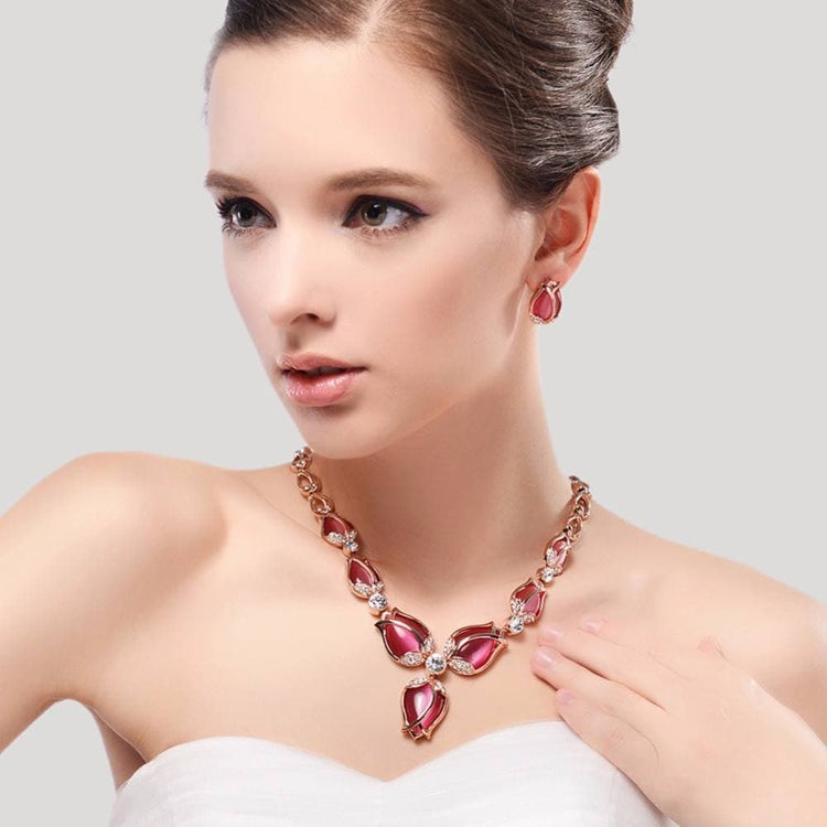 Four Leaf Clover Pendant Necklace and Earrings Set w/ Swarovski Crystals |  Dahlia