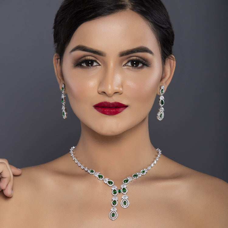 Vogue Green Emerald Crystal Necklace Set - Blingvine
