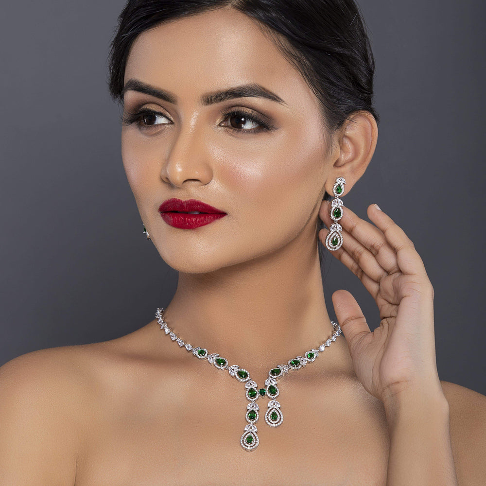 Vogue Green Emerald Crystal Necklace Set - Blingvine